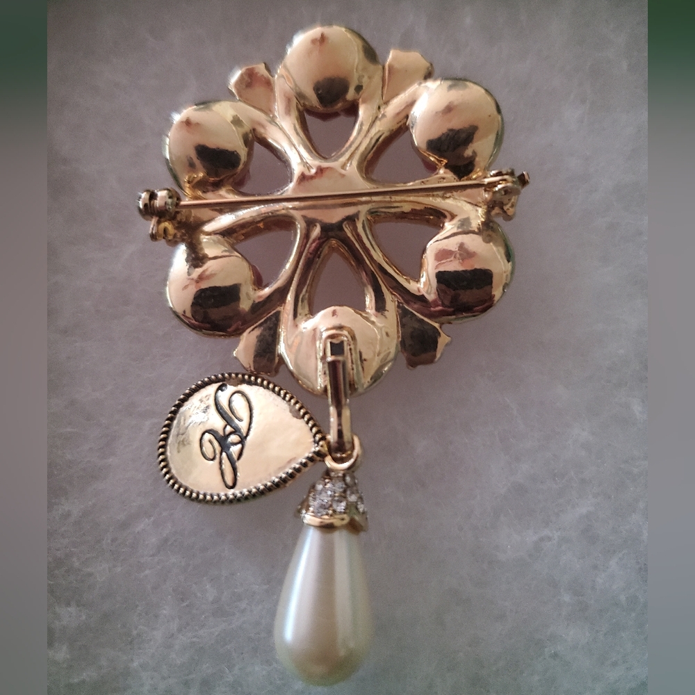 Avon Pink Bisque Rose Gold Tone Brooch - Picture 8 of 9